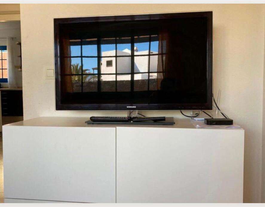 3 bedroom Semi-detached Villa for sale in Playa Blanca with pool - € 426,000 (Ref: 9280688)