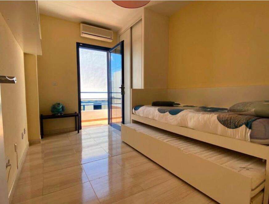 3 bedroom Semi-detached Villa for sale in Playa Blanca with pool - € 426,000 (Ref: 9280688)