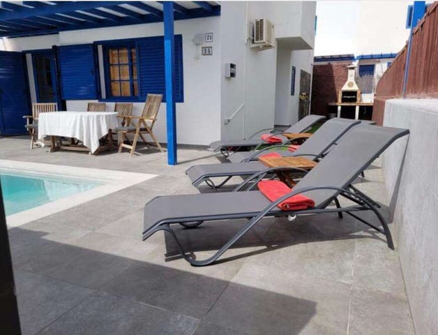 3 makuuhuone Paritalo myytävänä paikassa Playa Blanca, Yaiza mukana uima-altaan - 426 000 € (Ref: 9280688)