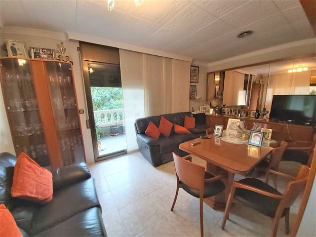 6 bedroom Villa for sale in Urbanitzacions del Nord, Lloret de Mar with pool garage - € 368,500 (Ref: 5165285)