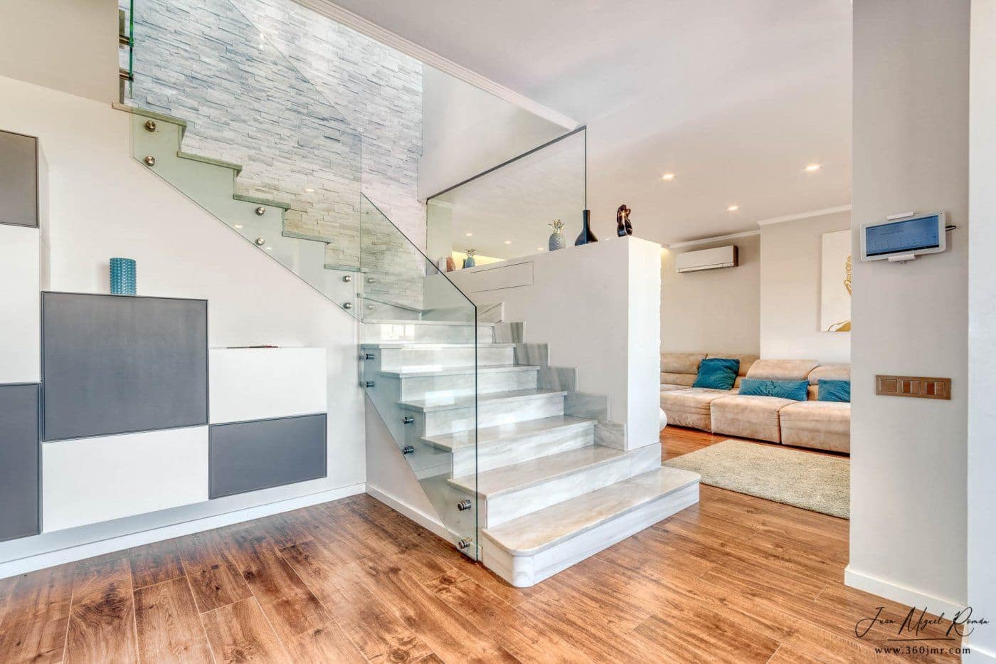 5 soveværelse Villa til salg i Avinyonet de Puigventos med swimmingpool garage - € 1.075.000 (Ref: 6857844)