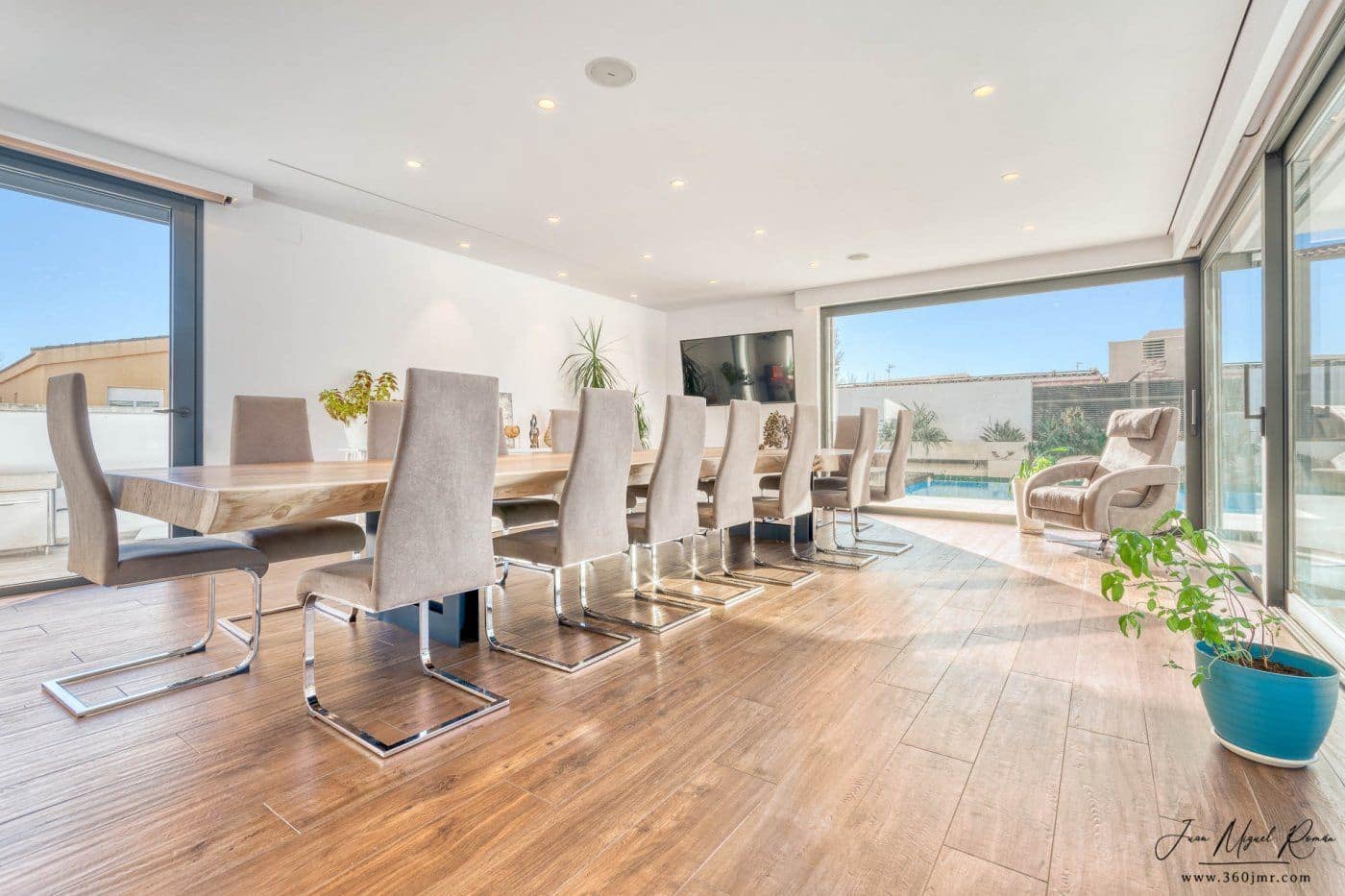 5 soveværelse Villa til salg i Avinyonet de Puigventos med swimmingpool garage - € 1.075.000 (Ref: 6857844)