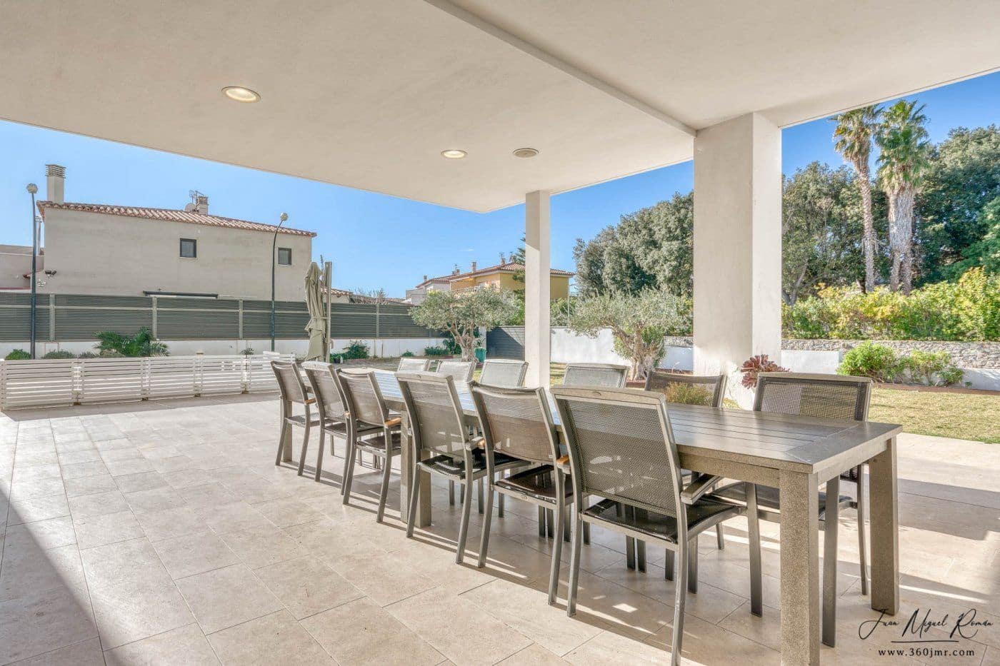 5 soveværelse Villa til salg i Avinyonet de Puigventos med swimmingpool garage - € 1.075.000 (Ref: 6857844)