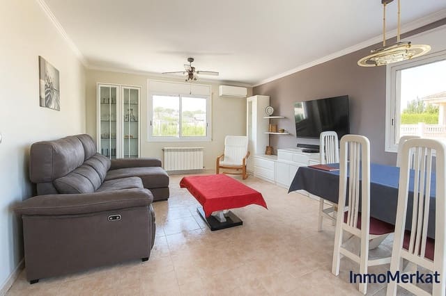 5 slaapkamer Villa te koop in Caldes de Malavella met zwembad garage - € 399.000 (Ref: 9127977)