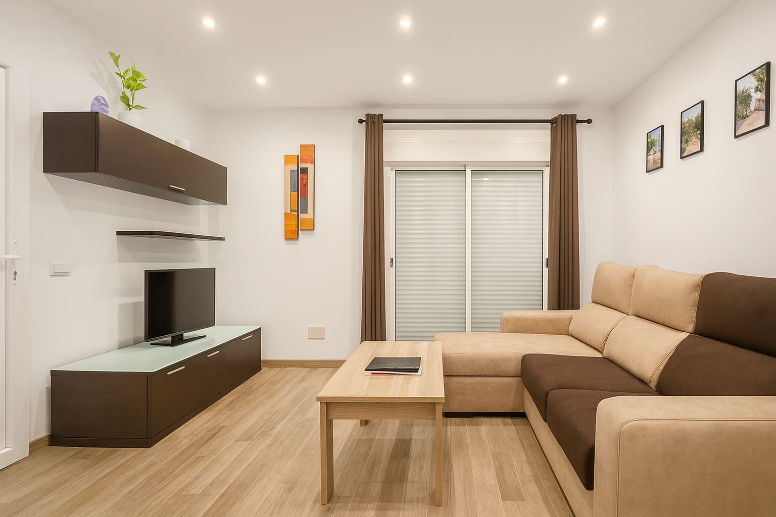 4 bedroom Villa for sale in Vidreres with pool garage - € 239,000 (Ref: 9217048)