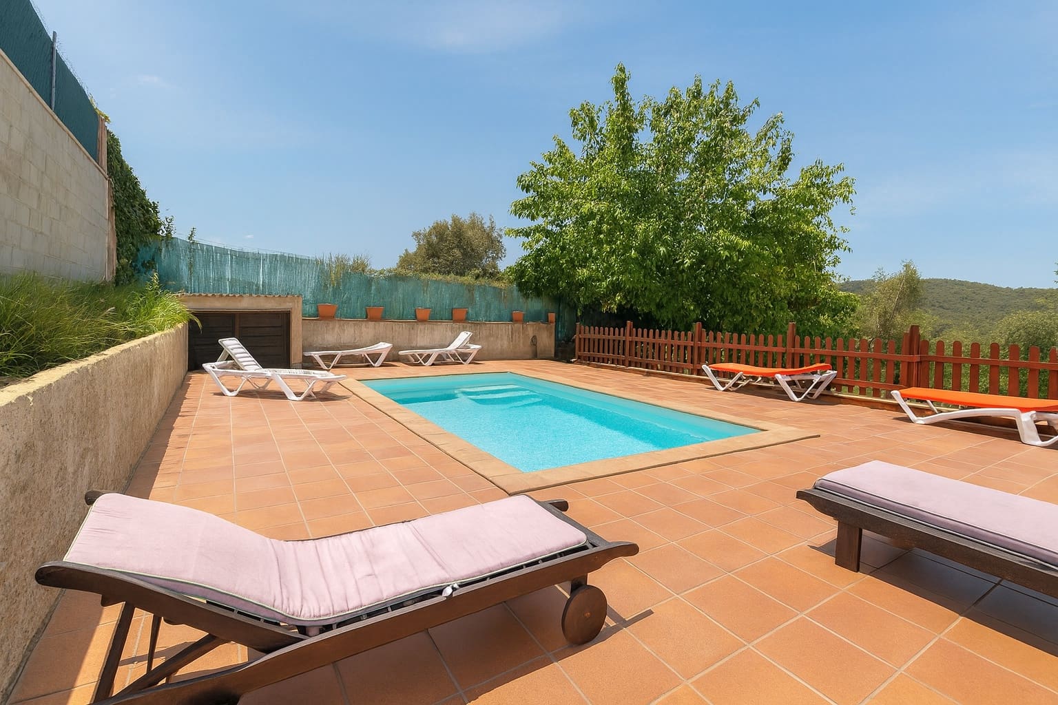 4 bedroom Villa for sale in Vidreres with pool garage - € 239,000 (Ref: 9217048)