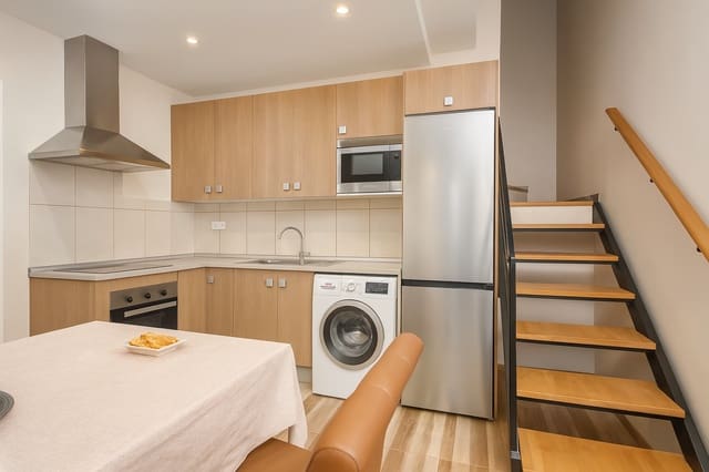 4 bedroom Villa for sale in Vidreres with pool garage - € 239,000 (Ref: 9217048)