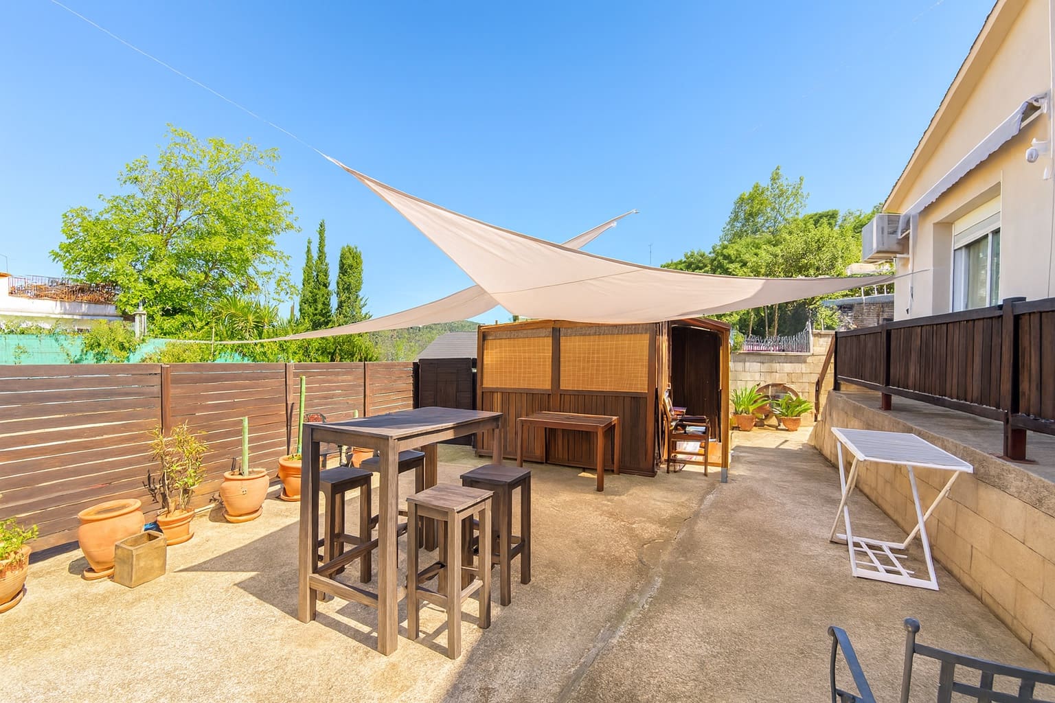 4 bedroom Villa for sale in Vidreres with pool garage - € 239,000 (Ref: 9217048)