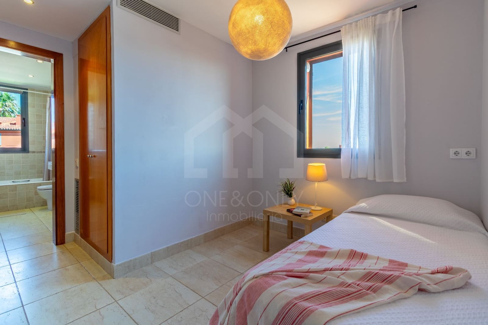 Chalet de 3 habitaciones en Montroig-Mar en alquiler con piscina garaje - 1.430 € (Ref: 10166167)