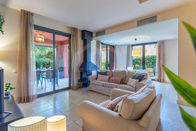 Chalet de 3 habitaciones en Montroig-Mar, Mont-roig del Camp en alquiler con piscina garaje - 1.430 € (Ref: 10166167)