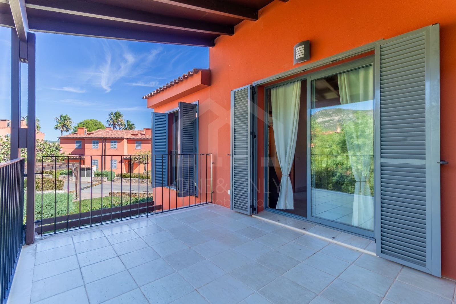 Chalet de 3 habitaciones en Montroig-Mar en alquiler con piscina garaje - 1.430 € (Ref: 10166167)