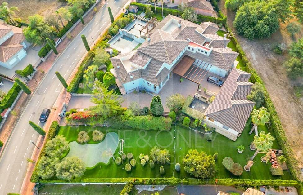 5 bedroom Villa for sale in Montroig-Mar with pool garage - € 1,400,000 (Ref: 9816092)