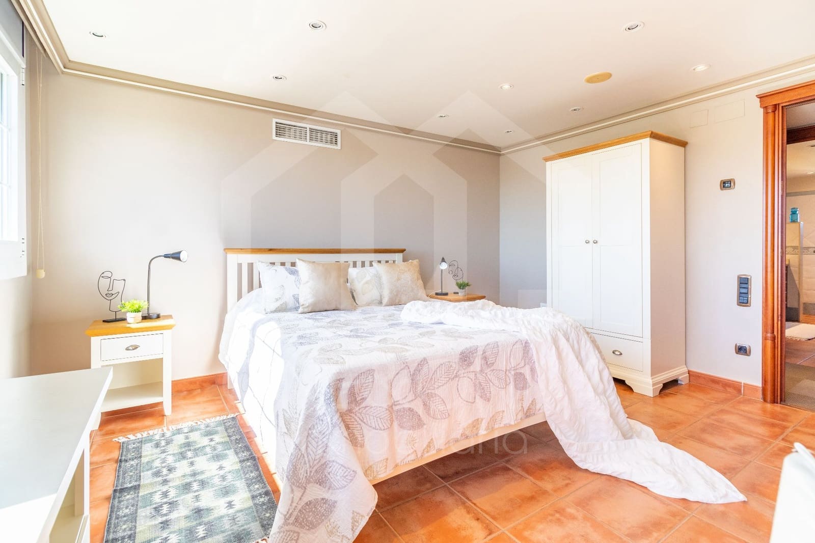 5 bedroom Villa for sale in Montroig-Mar with pool garage - € 1,400,000 (Ref: 9816092)