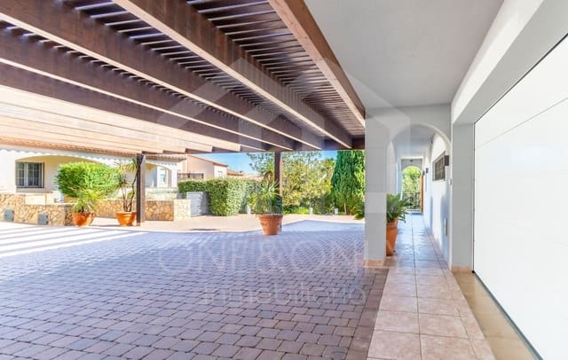 5 bedroom Villa for sale in Montroig-Mar, Mont-roig del Camp with pool garage - € 1,400,000 (Ref: 9816092)