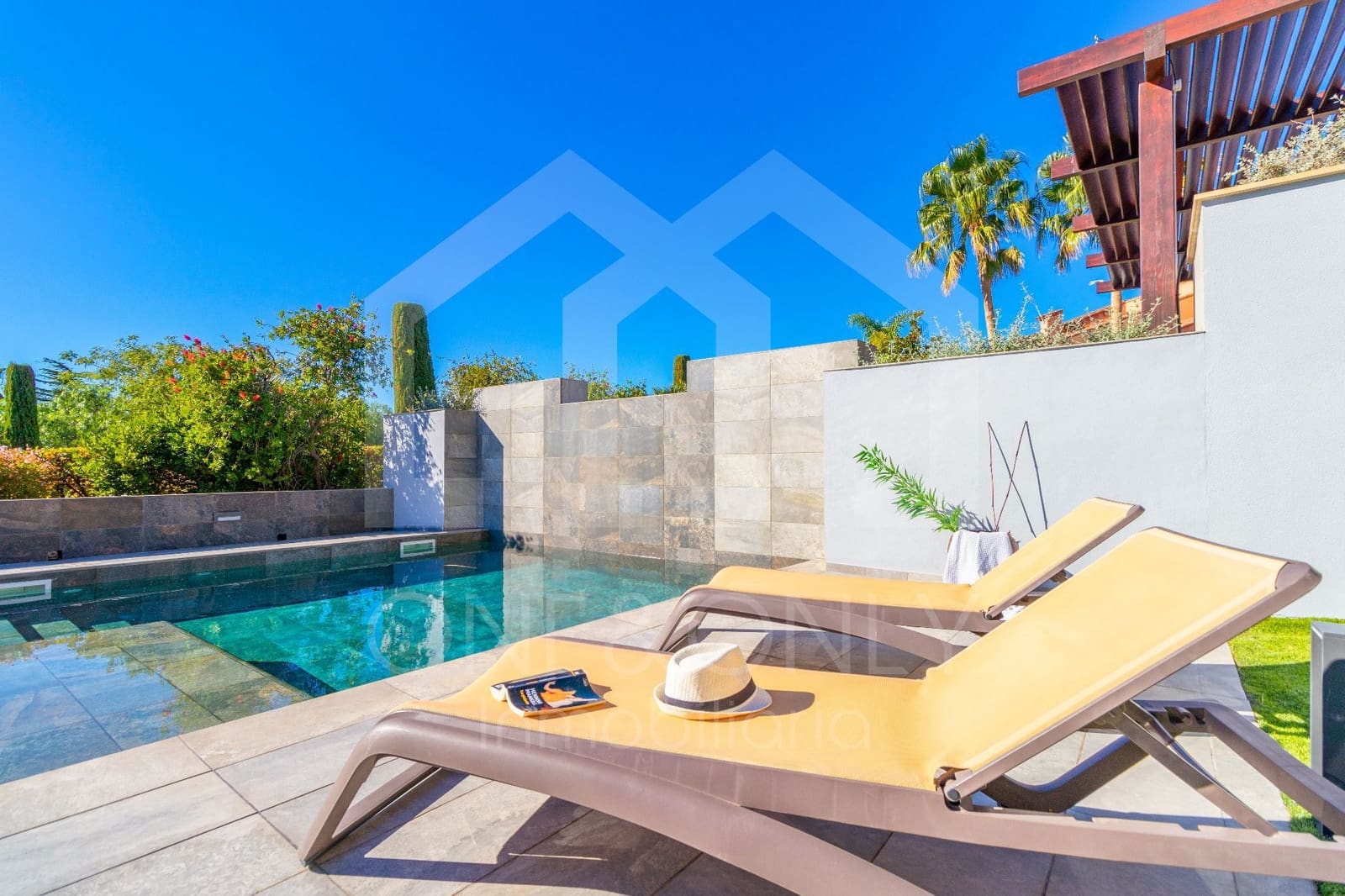 5 bedroom Villa for sale in Montroig-Mar with pool garage - € 1,400,000 (Ref: 9816092)