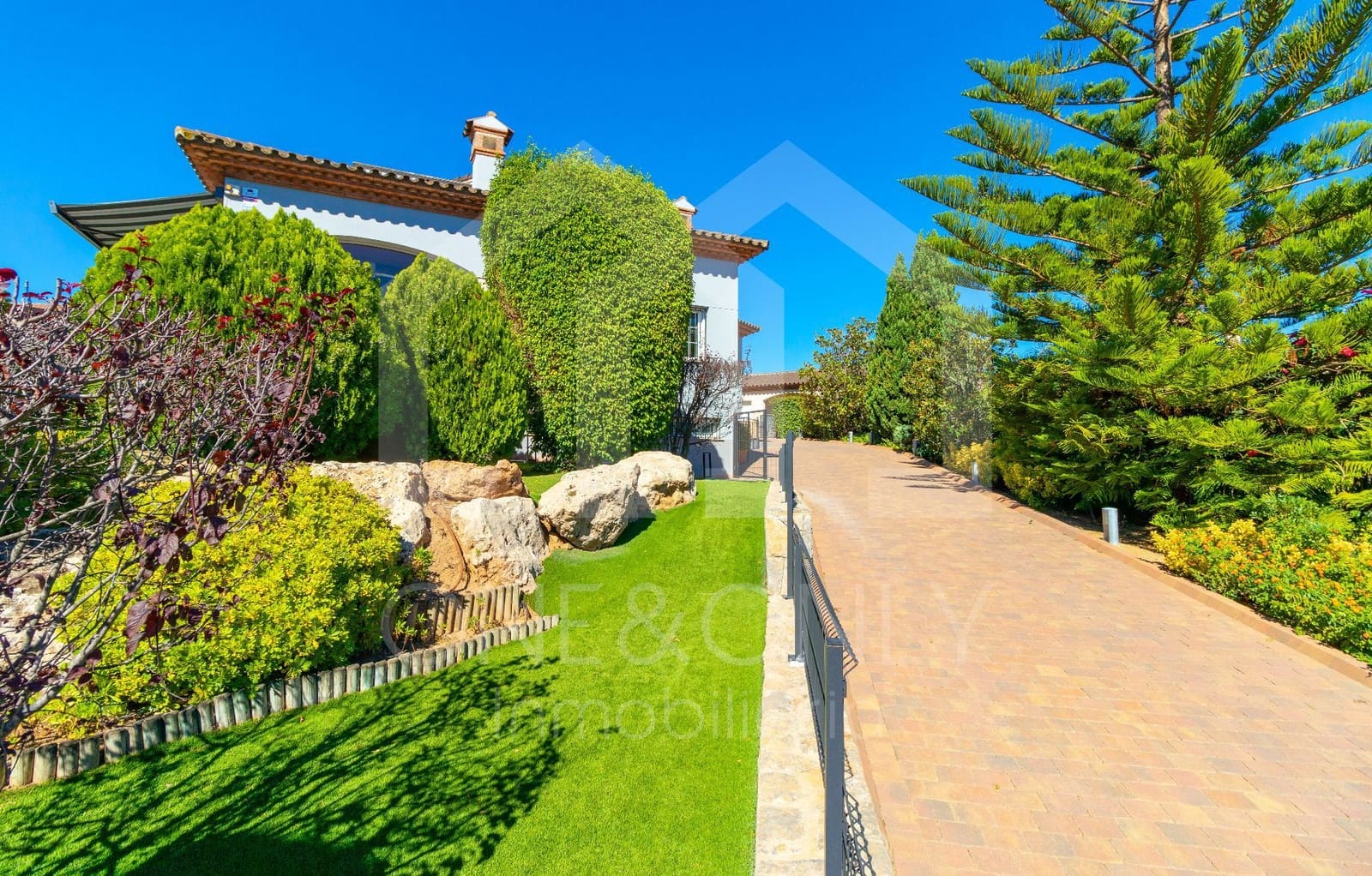 5 bedroom Villa for sale in Montroig-Mar with pool garage - € 1,400,000 (Ref: 9816092)