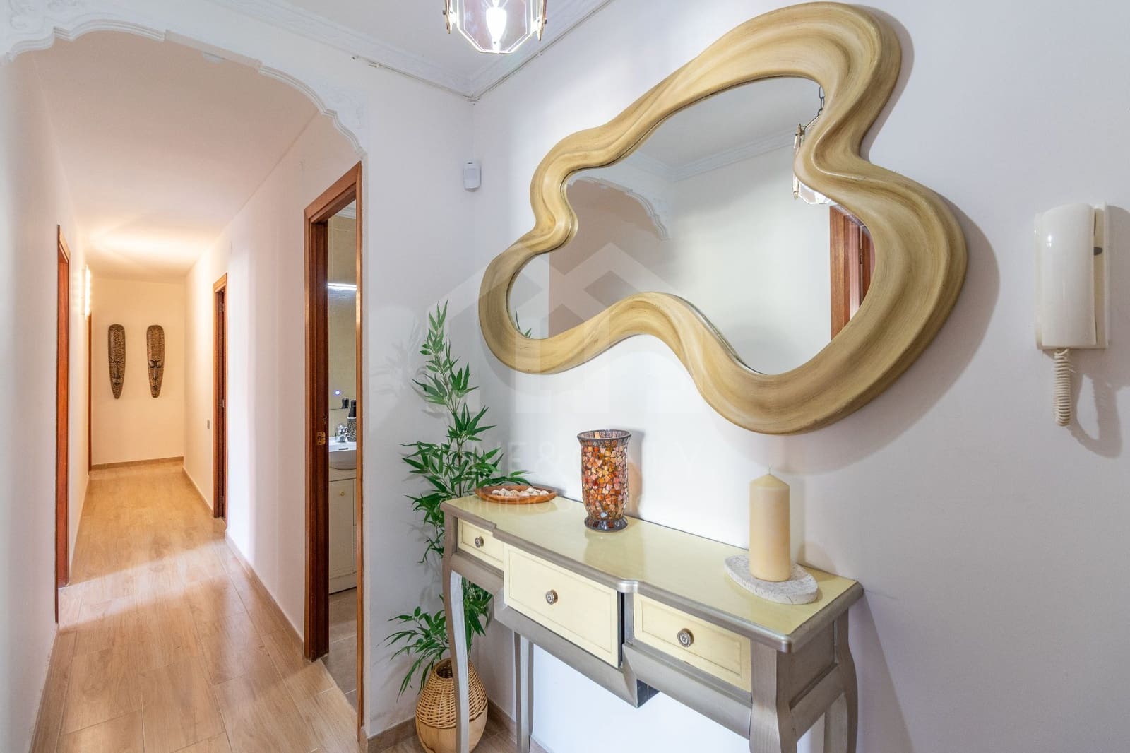 4 bedroom Flat for sale in Tarragona city with garage - € 164,000 (Ref: 9816093)