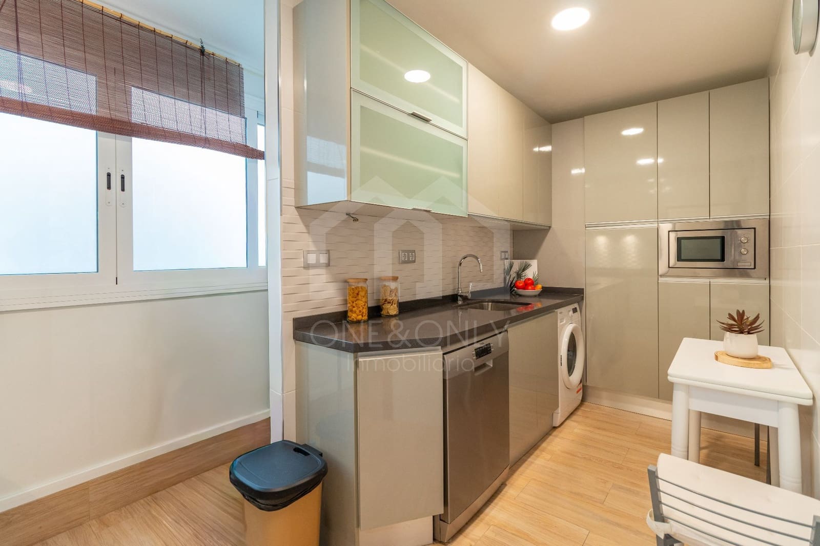4 bedroom Flat for sale in Tarragona city with garage - € 164,000 (Ref: 9816093)