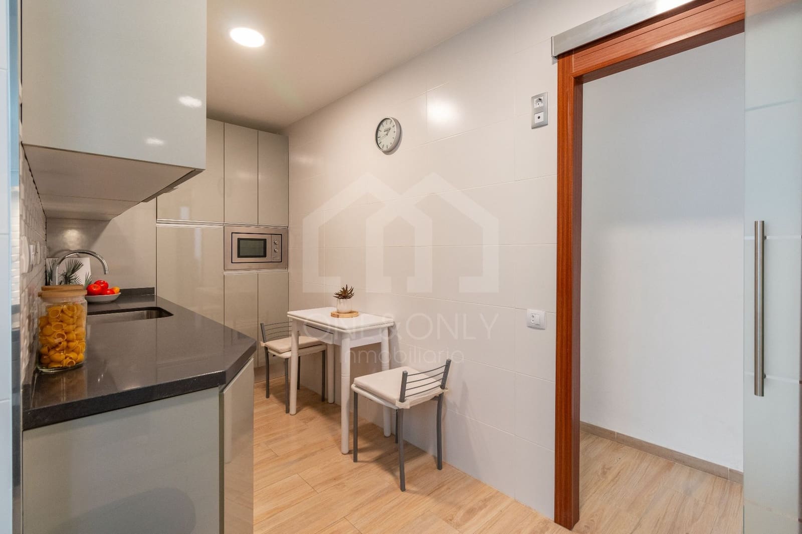 4 bedroom Flat for sale in Tarragona city with garage - € 164,000 (Ref: 9816093)