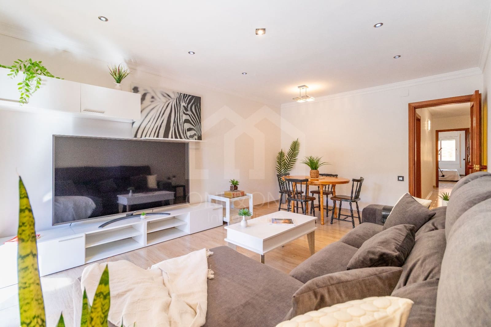 4 bedroom Flat for sale in Tarragona city with garage - € 164,000 (Ref: 9816093)