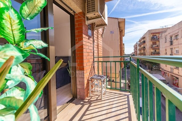 4 bedroom Flat for sale in Tarragona city with garage - € 164,000 (Ref: 9816093)