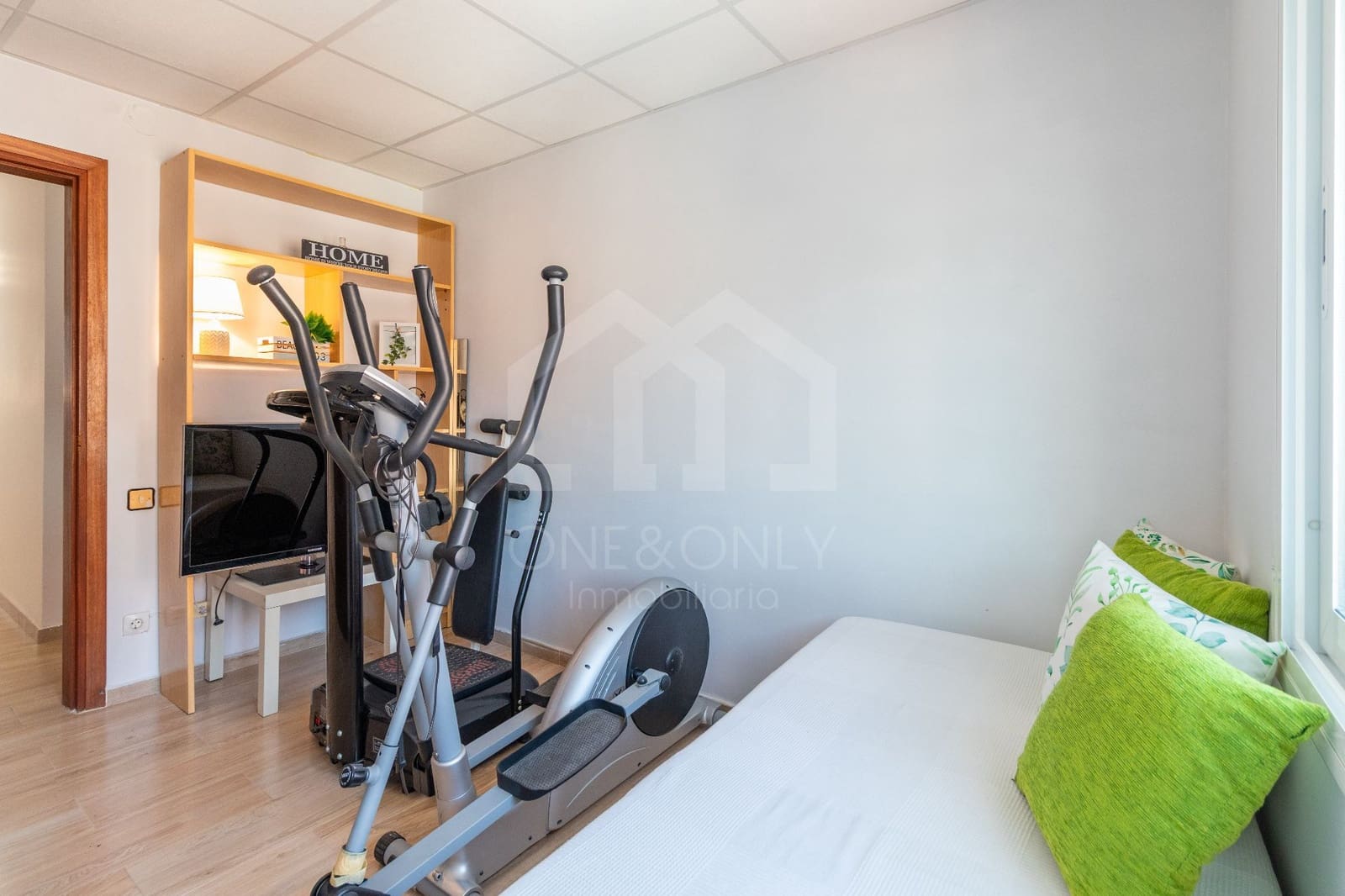 4 bedroom Flat for sale in Tarragona city with garage - € 164,000 (Ref: 9816093)
