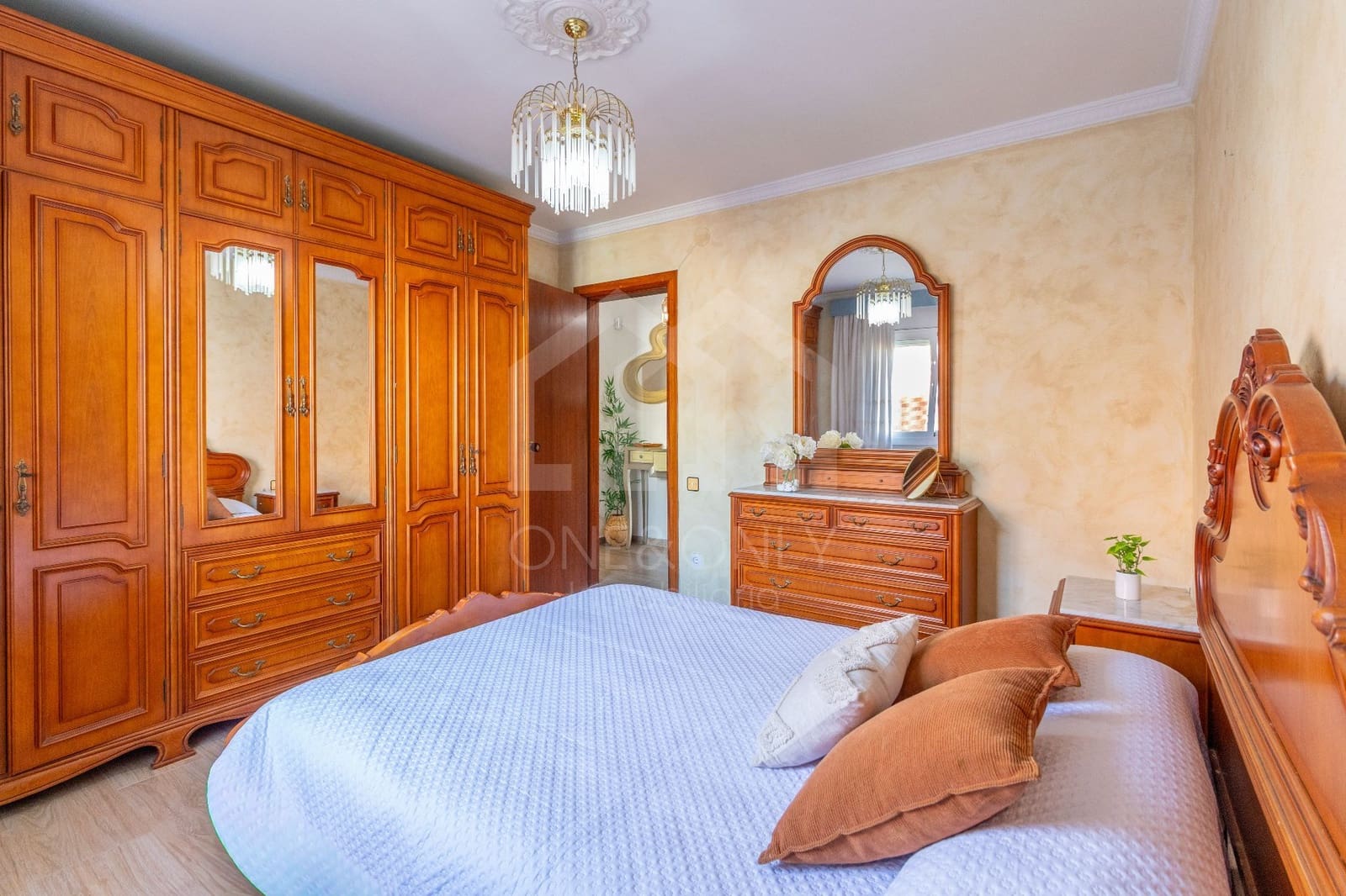 4 bedroom Flat for sale in Tarragona city with garage - € 164,000 (Ref: 9816093)