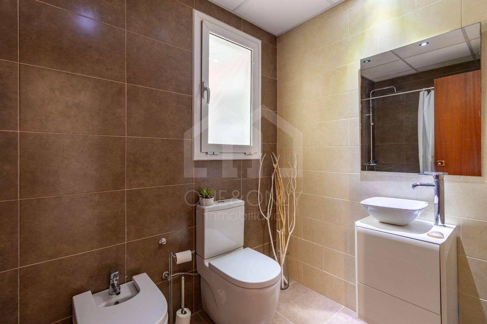 4 bedroom Flat for sale in Tarragona city with garage - € 164,000 (Ref: 9816093)
