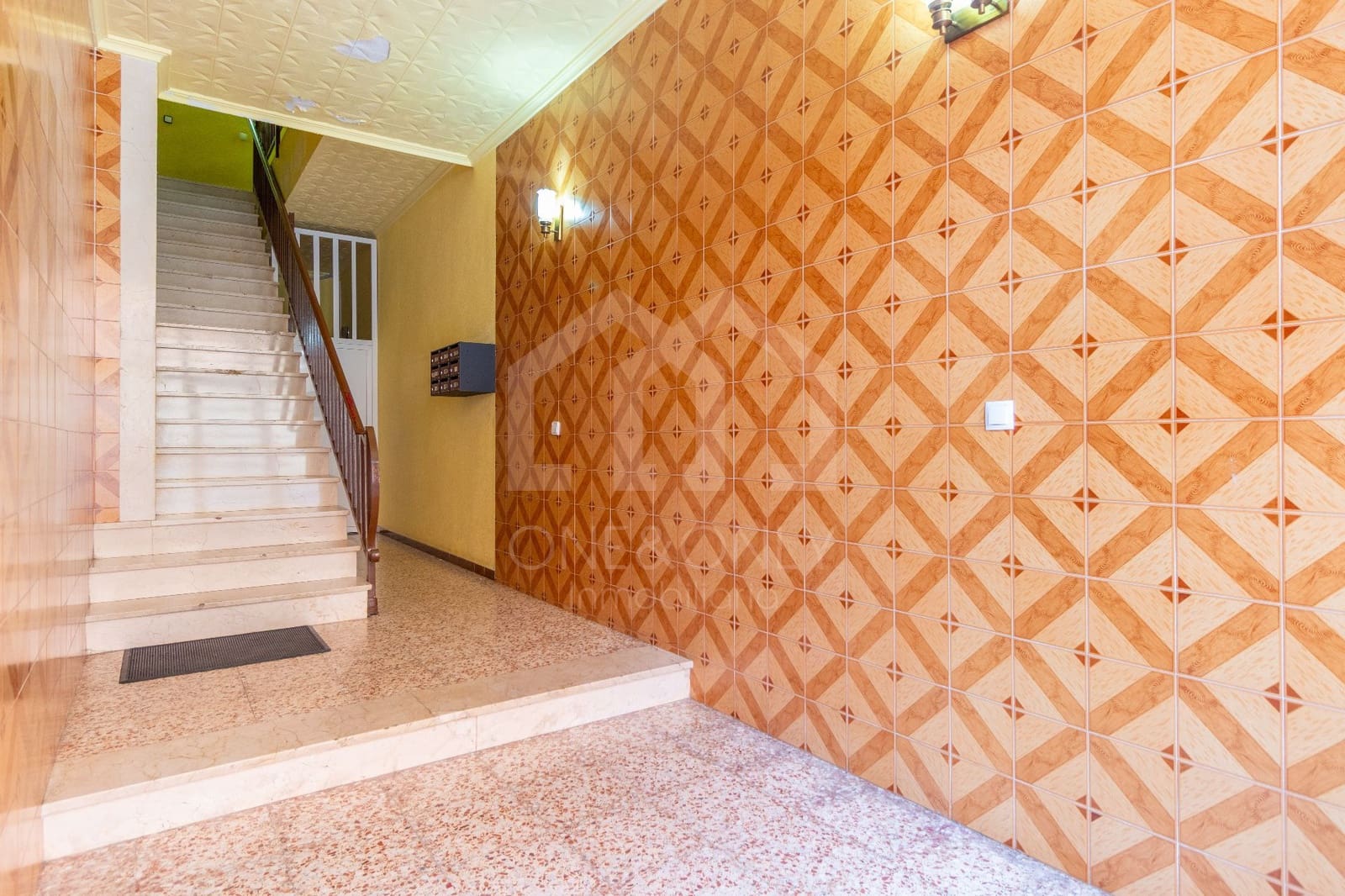 4 bedroom Flat for sale in Tarragona city with garage - € 164,000 (Ref: 9816093)