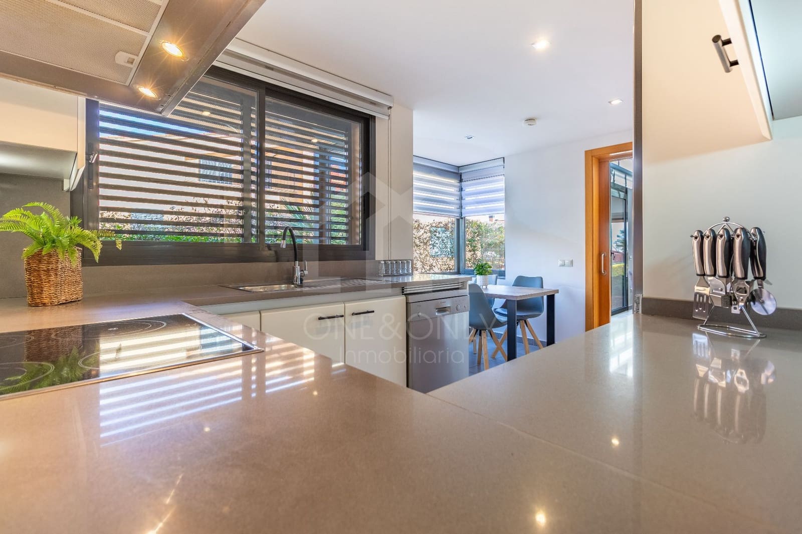 4 bedroom Villa for sale in Montroig-Mar with pool garage - € 790,000 (Ref: 9816096)