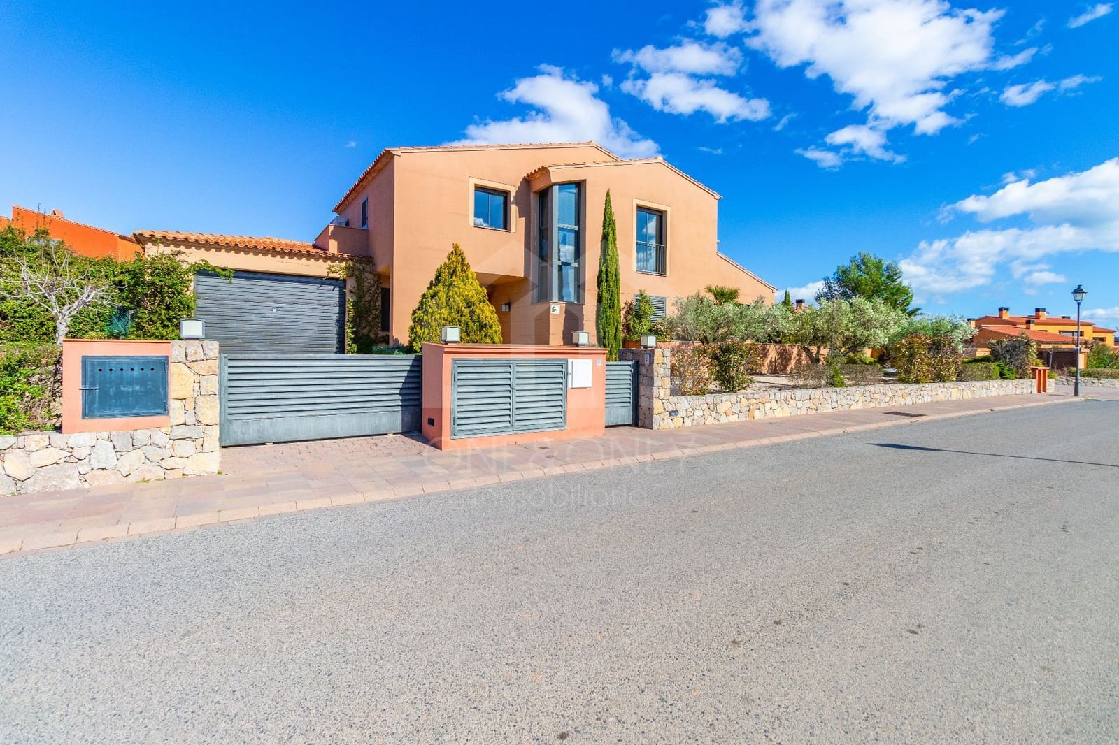 4 bedroom Villa for sale in Montroig-Mar with pool garage - € 790,000 (Ref: 9816096)