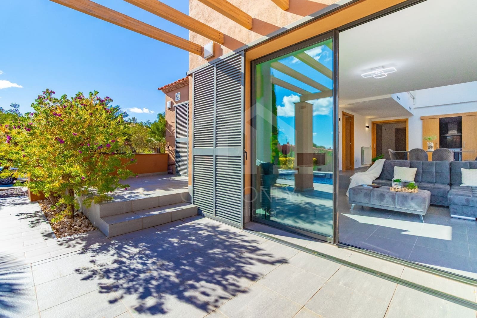 4 bedroom Villa for sale in Montroig-Mar with pool garage - € 790,000 (Ref: 9816096)