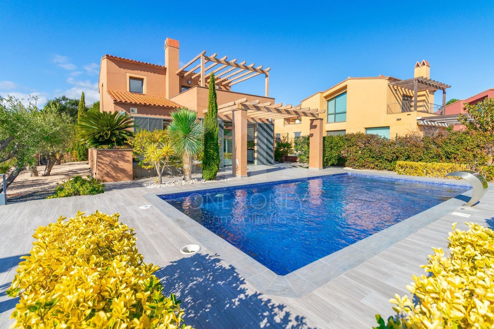4 bedroom Villa for sale in Montroig-Mar with pool garage - € 790,000 (Ref: 9816096)