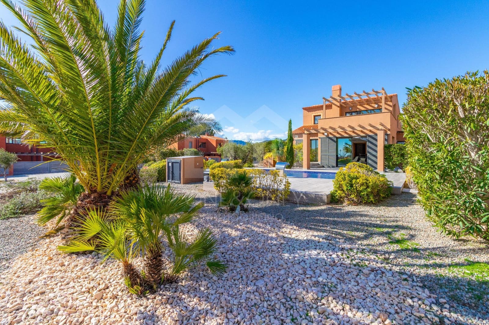 4 bedroom Villa for sale in Montroig-Mar with pool garage - € 790,000 (Ref: 9816096)