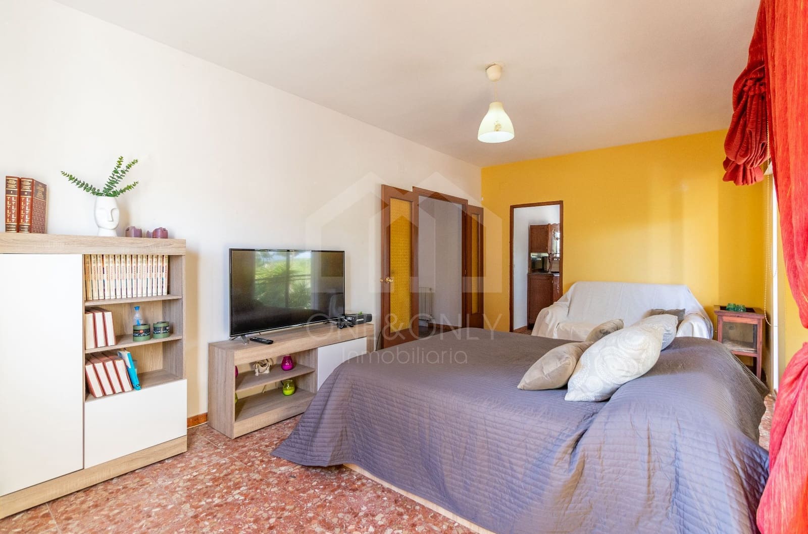 6 bedroom Villa for sale in Tarragona city with garage - € 385,000 (Ref: 9816097)