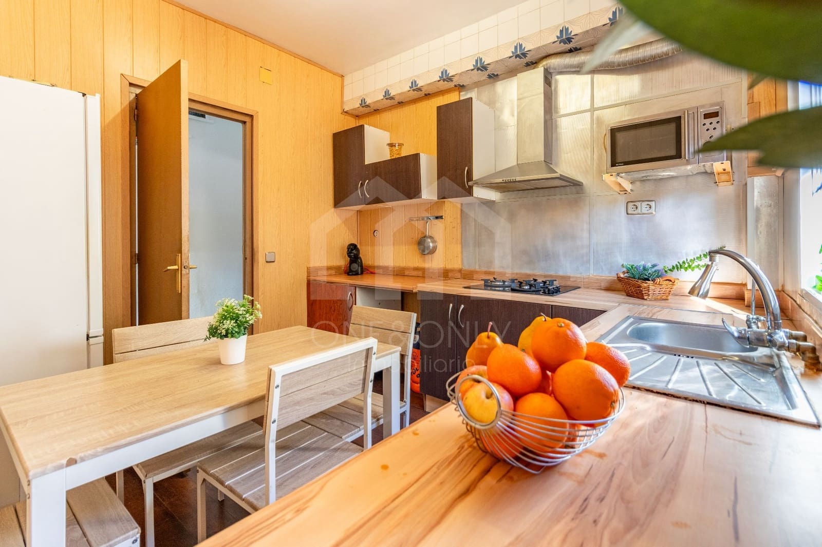 6 bedroom Villa for sale in Tarragona city with garage - € 385,000 (Ref: 9816097)