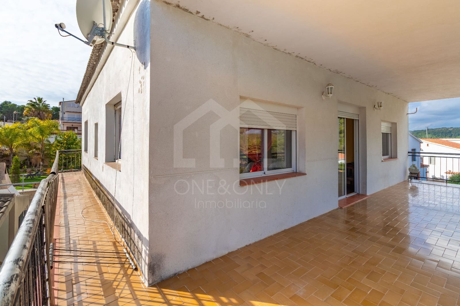 6 bedroom Villa for sale in Tarragona city with garage - € 385,000 (Ref: 9816097)