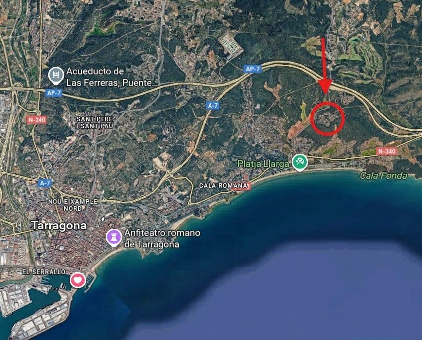 6 bedroom Villa for sale in Tarragona city with garage - € 385,000 (Ref: 9816097)