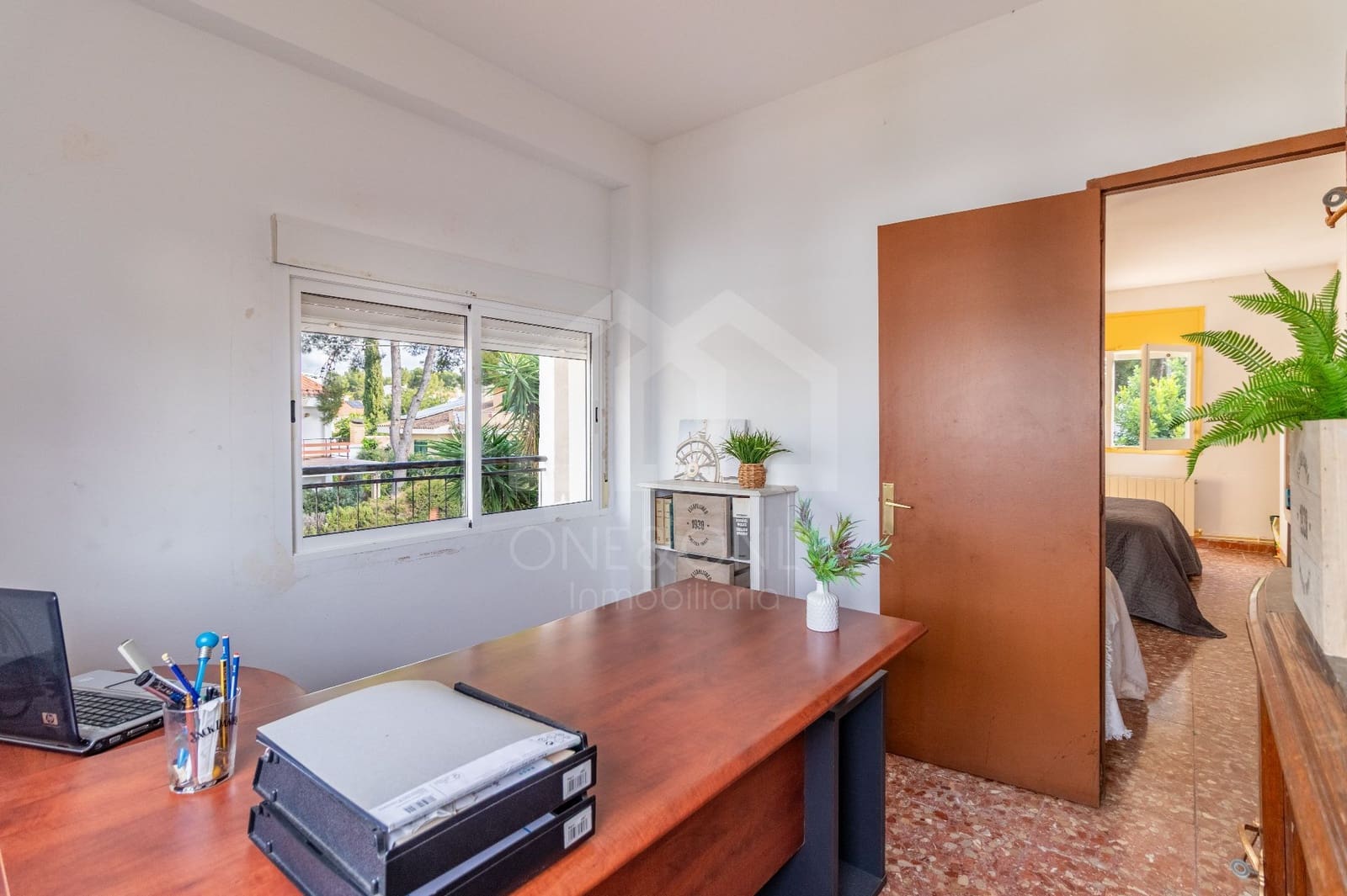 6 bedroom Villa for sale in Tarragona city with garage - € 385,000 (Ref: 9816097)