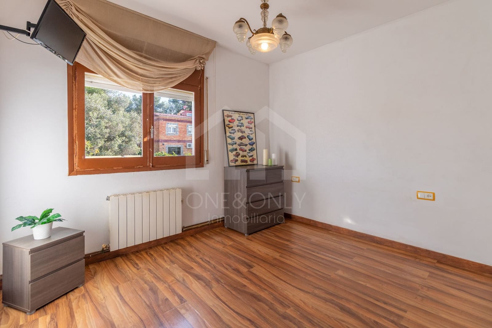 6 bedroom Villa for sale in Tarragona city with garage - € 385,000 (Ref: 9816097)