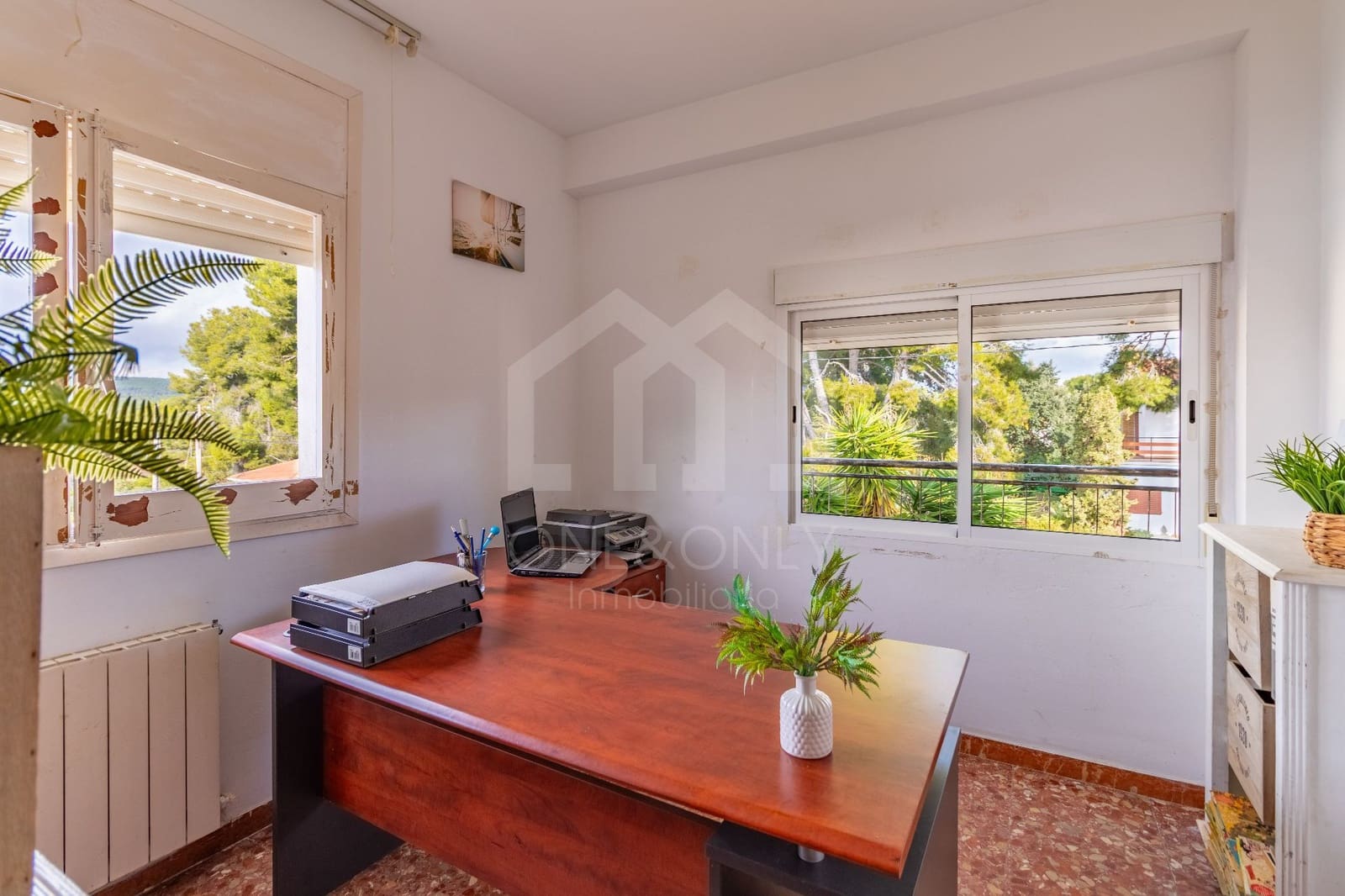 6 bedroom Villa for sale in Tarragona city with garage - € 385,000 (Ref: 9816097)