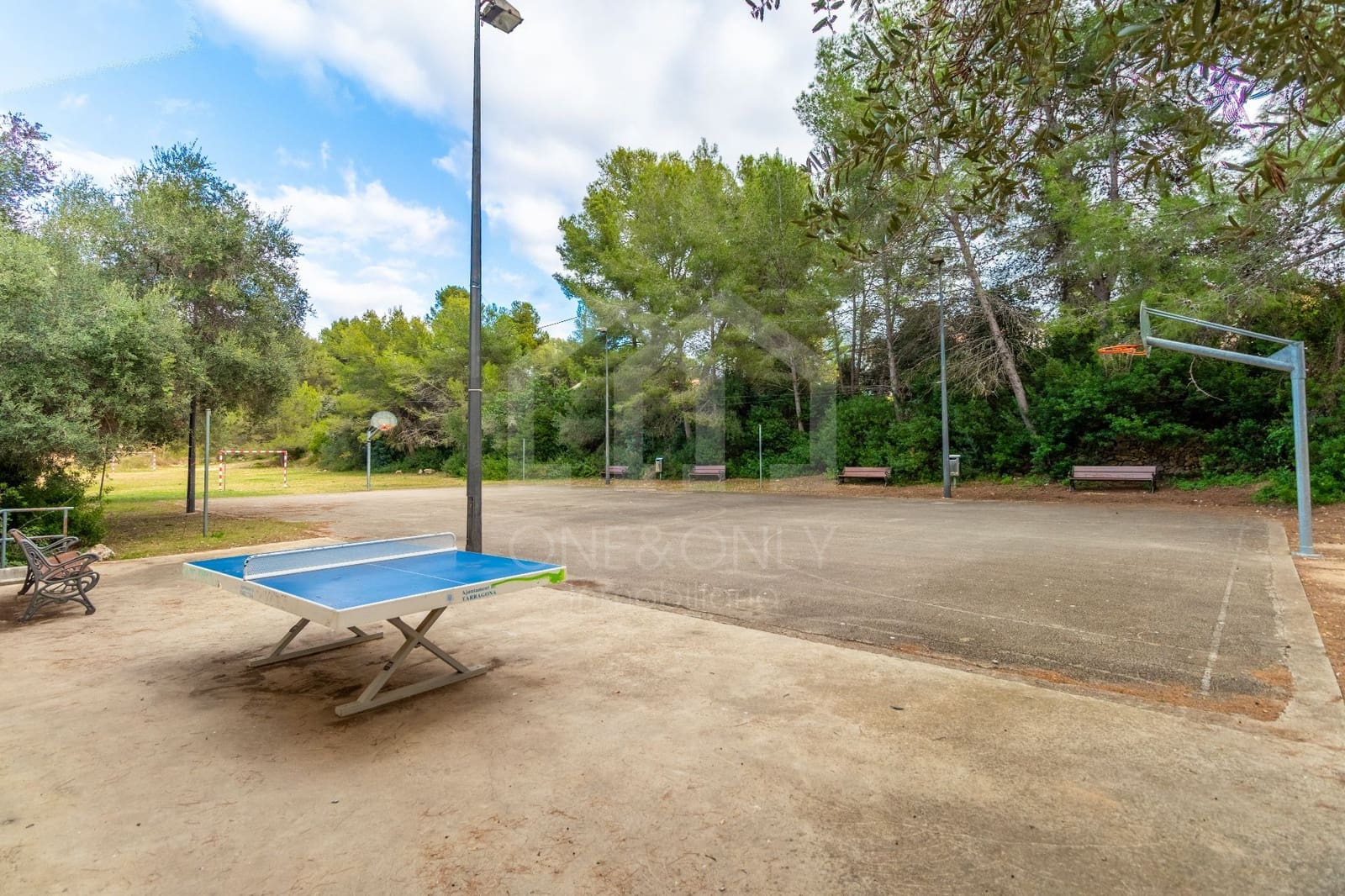 6 bedroom Villa for sale in Tarragona city with garage - € 385,000 (Ref: 9816097)
