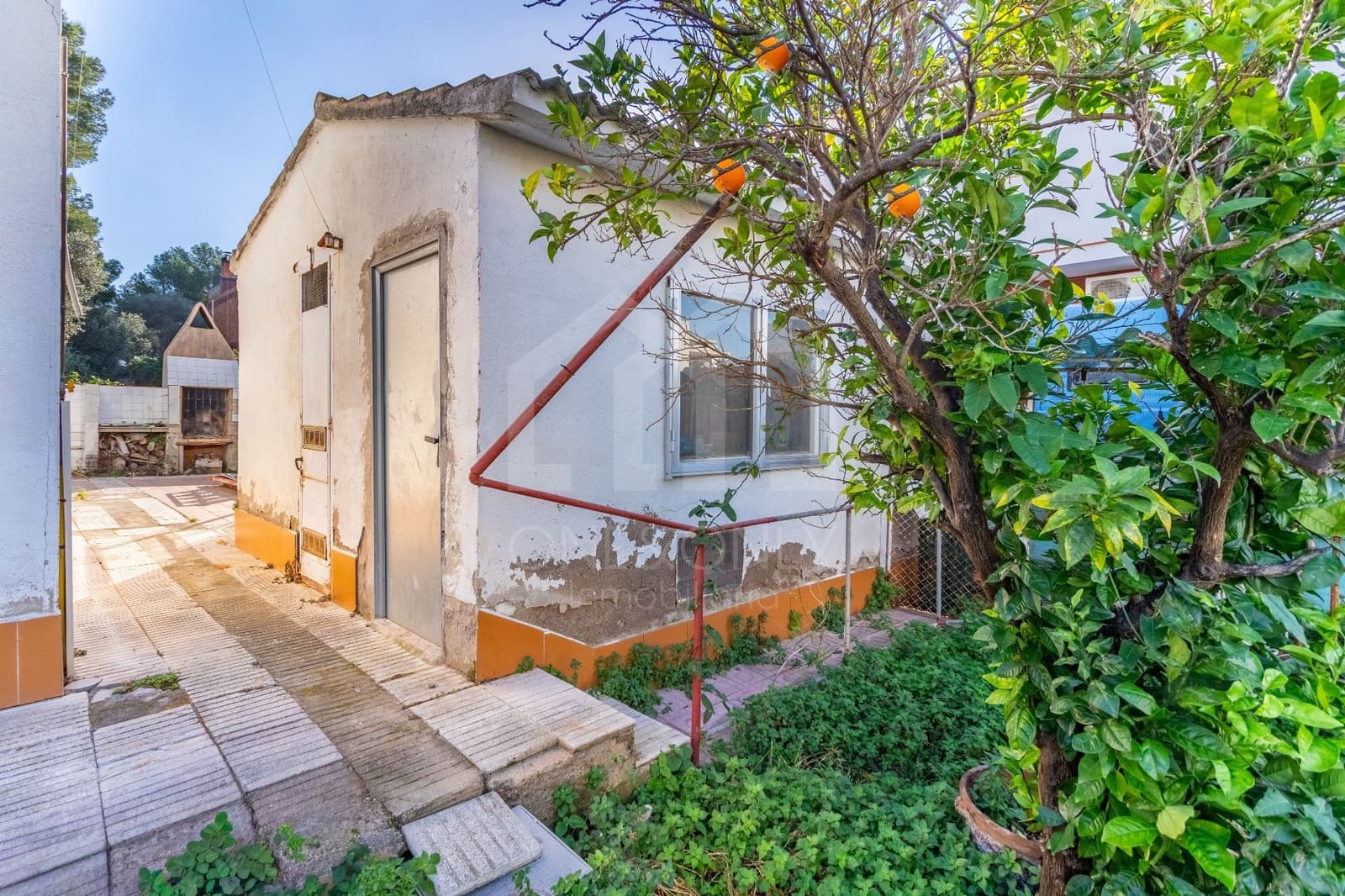 6 bedroom Villa for sale in Tarragona city with garage - € 385,000 (Ref: 9816097)