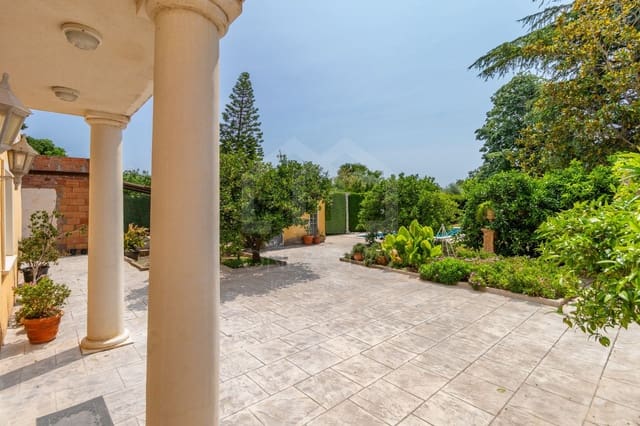 8 soveværelse Villa til salg i Riudoms med swimmingpool garage - € 639.000 (Ref: 9816098)