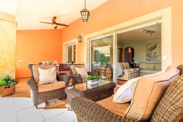 4 slaapkamer Villa te koop in Montroig-Mar, Mont-roig del Camp met zwembad garage - € 520.000 (Ref: 9816101)