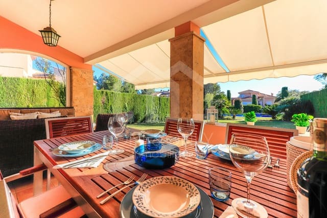 4 slaapkamer Villa te koop in Montroig-Mar, Mont-roig del Camp met zwembad garage - € 520.000 (Ref: 9816101)