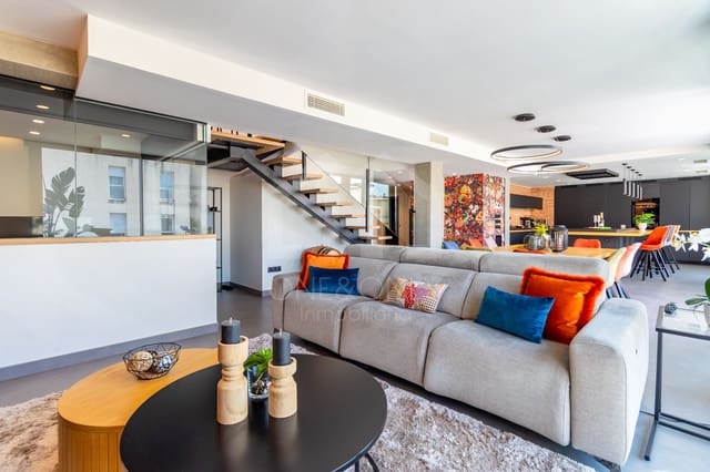 Ático de 4 habitaciones en Reus en venta con piscina garaje - 1.290.000 € (Ref: 9816102)