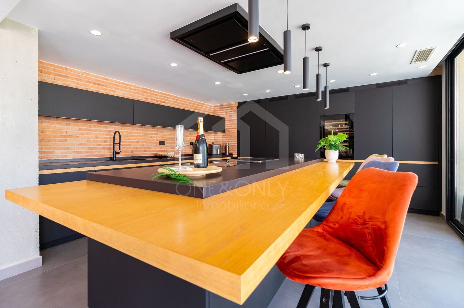 Ático de 4 habitaciones en Reus en venta con piscina garaje - 1.290.000 € (Ref: 9816102)