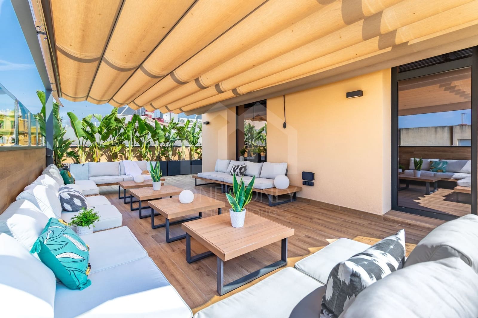 Ático de 4 habitaciones en Reus en venta con piscina garaje - 1.290.000 € (Ref: 9816102)