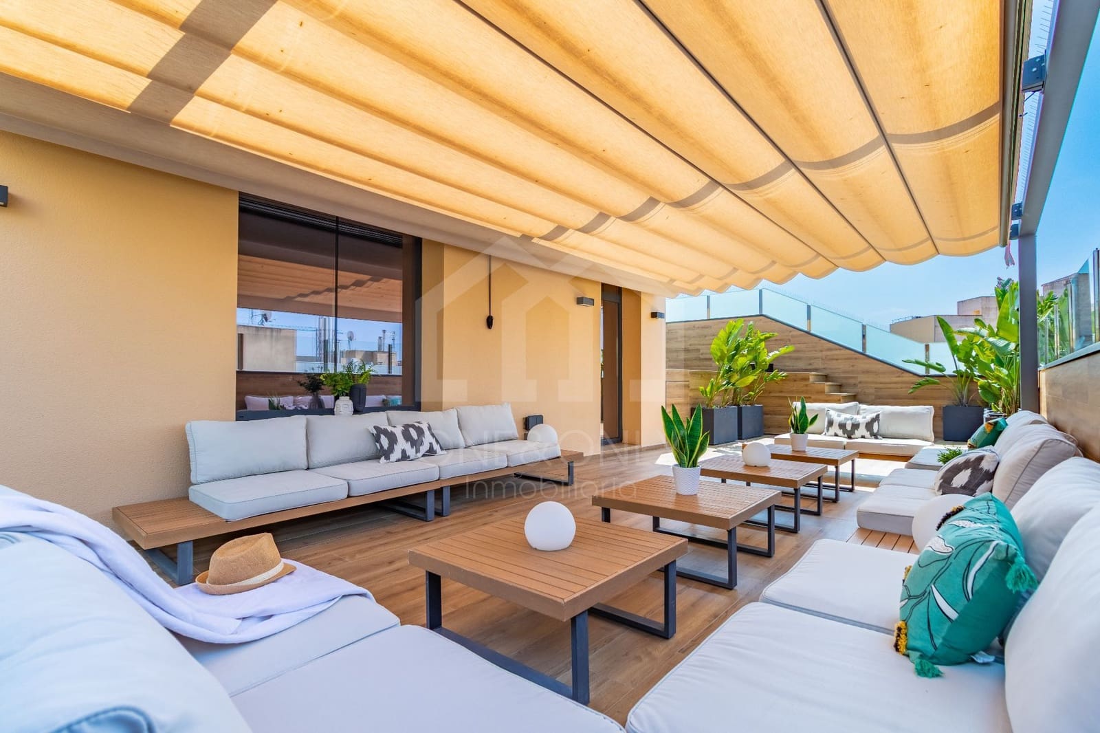 Ático de 4 habitaciones en Reus en venta con piscina garaje - 1.290.000 € (Ref: 9816102)